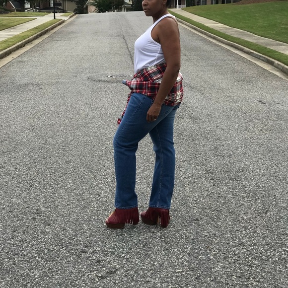 Clog Shoes - Picture 2 of 5